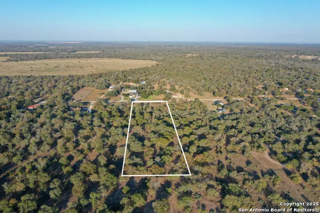 1830 Clear Lake Poteet, TX 78065