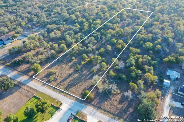 1830 Clear Lake Poteet, TX 78065
