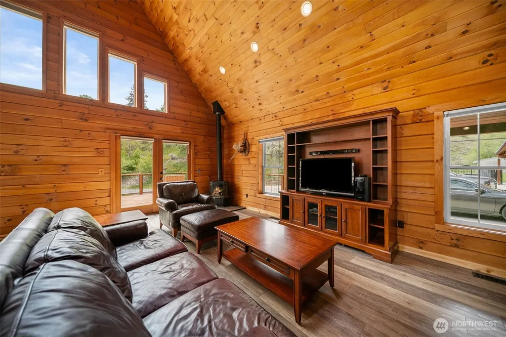 134 Thorburn Lane Malaga, WA 98828