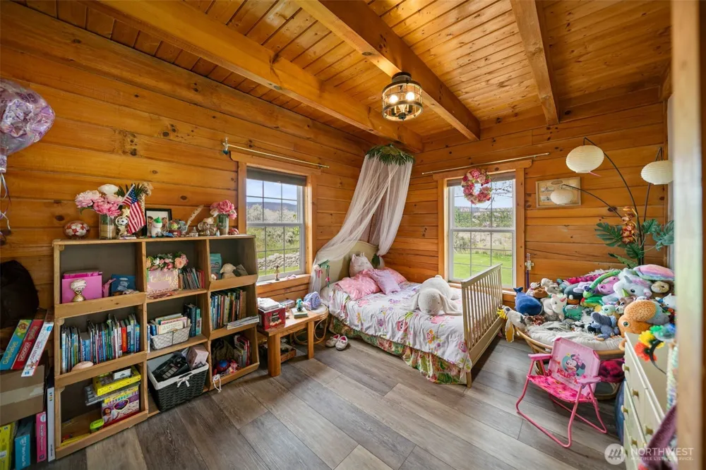 134 Thorburn Lane Malaga, WA 98828