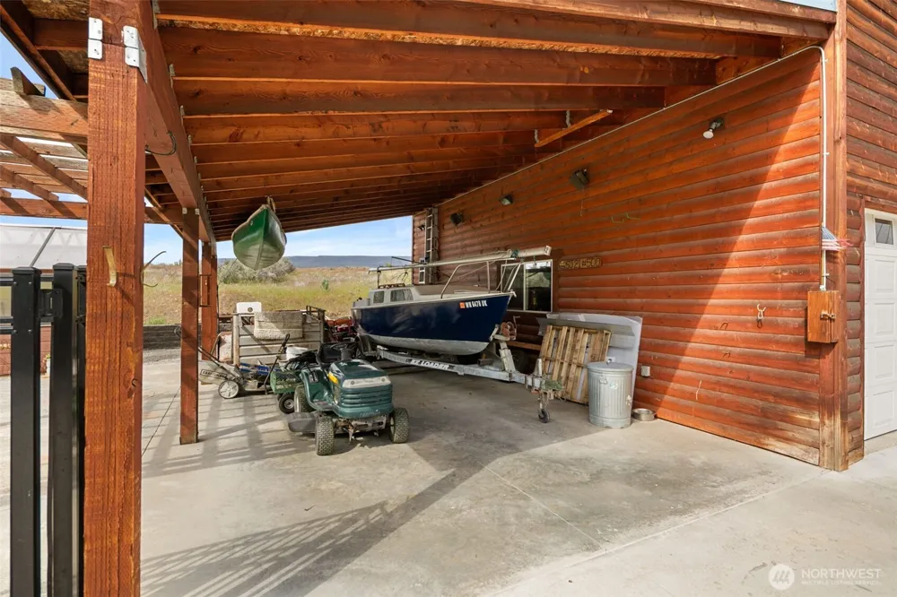 134 Thorburn Lane Malaga, WA 98828