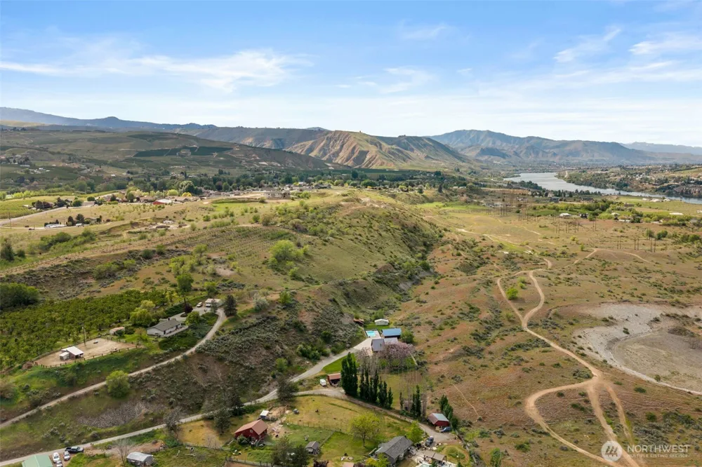 134 Thorburn Lane Malaga, WA 98828