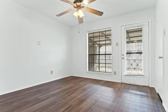 3305 Dilido St #318 Dallas, TX 75228