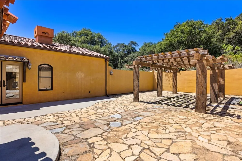 449 Quail Hill Arroyo Grande, CA 93420