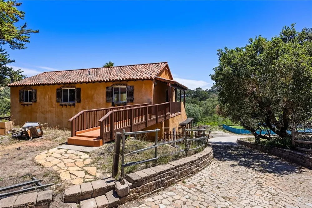 449 Quail Hill Arroyo Grande, CA 93420
