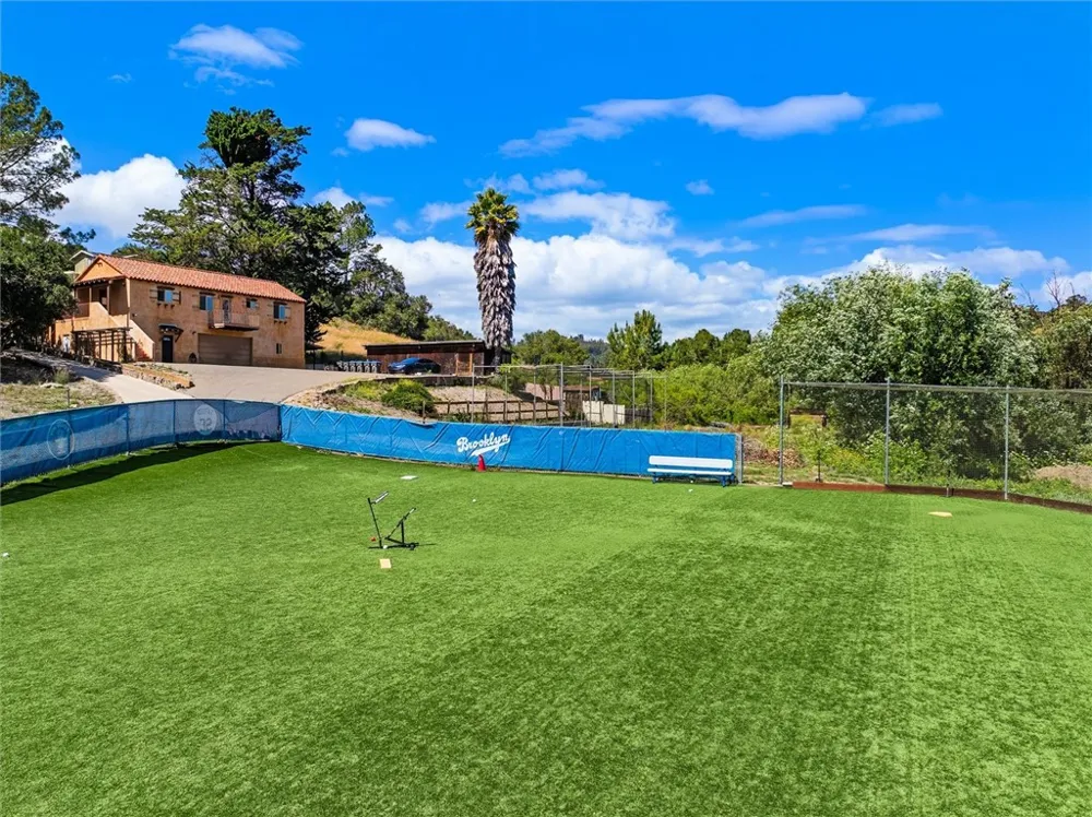 449 Quail Hill Arroyo Grande, CA 93420