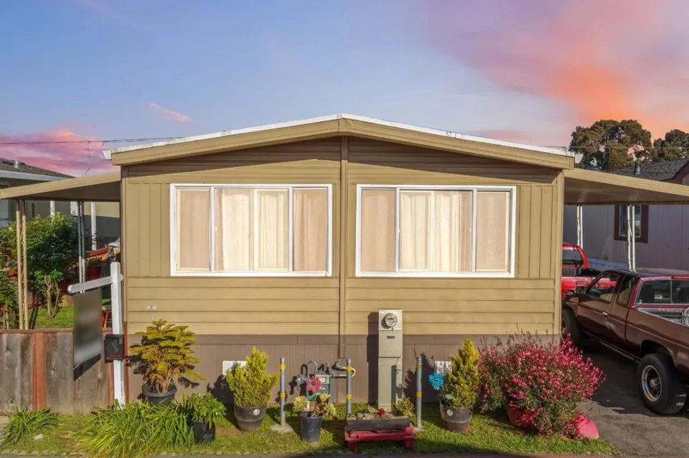 20 Russell Road #59 Salinas, CA 93906