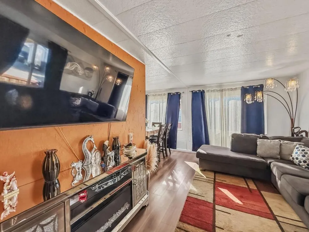 20 Russell Road #59 Salinas, CA 93906