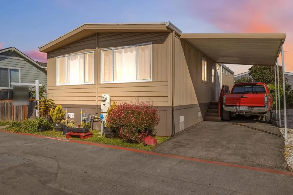 20 Russell Road #59 Salinas, CA 93906