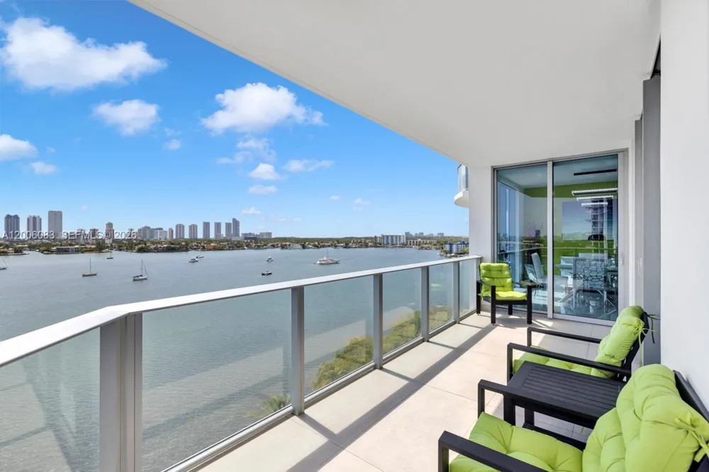17111 Biscayne Blvd #909 North Miami Beach, FL 33160