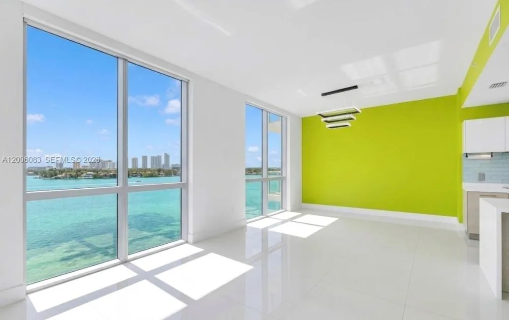 17111 Biscayne Blvd #909 North Miami Beach, FL 33160