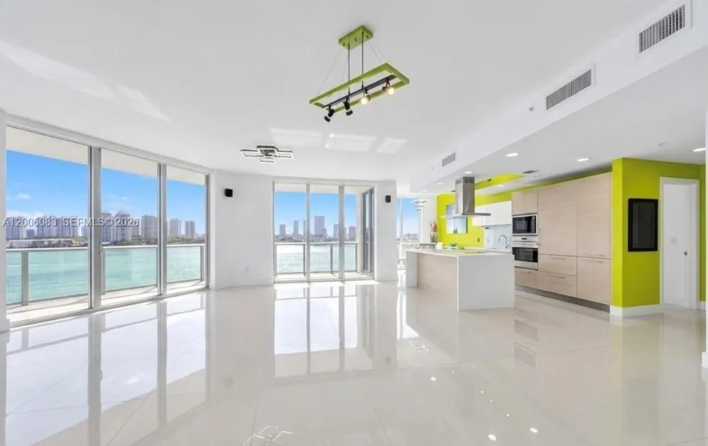 17111 Biscayne Blvd #909 North Miami Beach, FL 33160