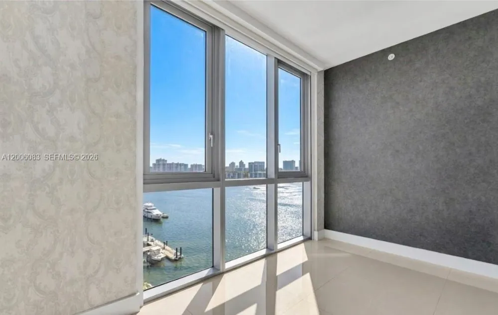 17111 Biscayne Blvd #909 North Miami Beach, FL 33160