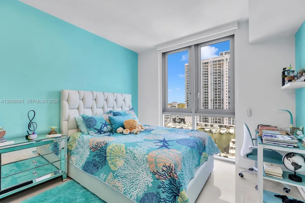 17111 Biscayne Blvd #909 North Miami Beach, FL 33160