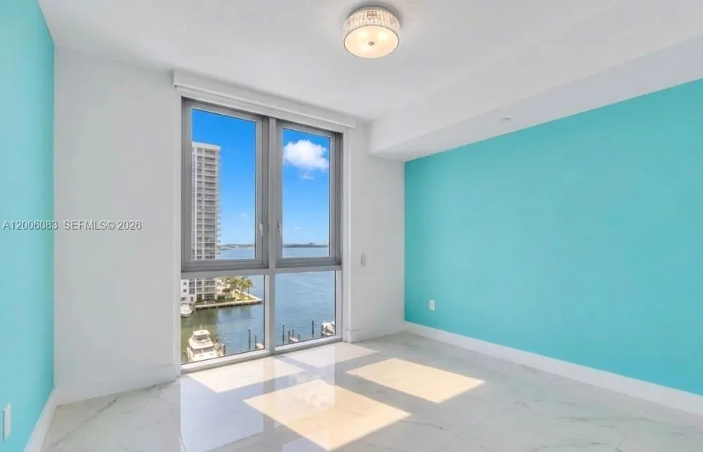 17111 Biscayne Blvd #909 North Miami Beach, FL 33160