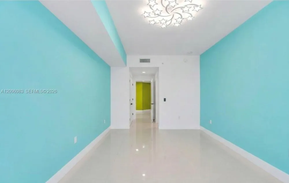 17111 Biscayne Blvd #909 North Miami Beach, FL 33160
