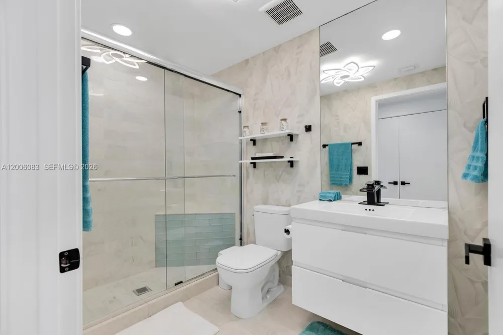 17111 Biscayne Blvd #909 North Miami Beach, FL 33160