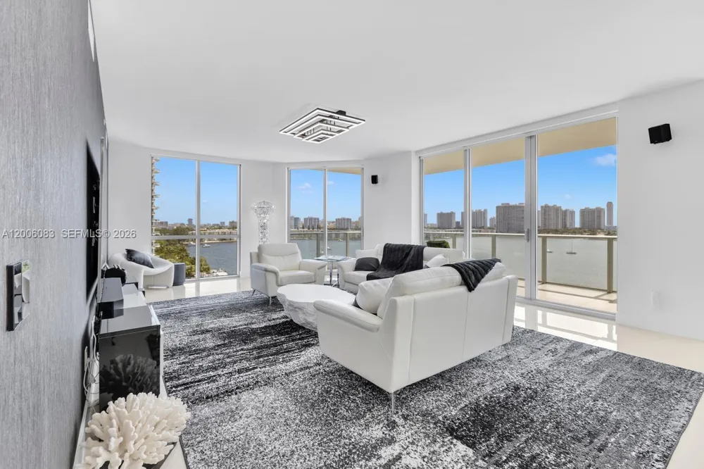 17111 Biscayne Blvd #909 North Miami Beach, FL 33160