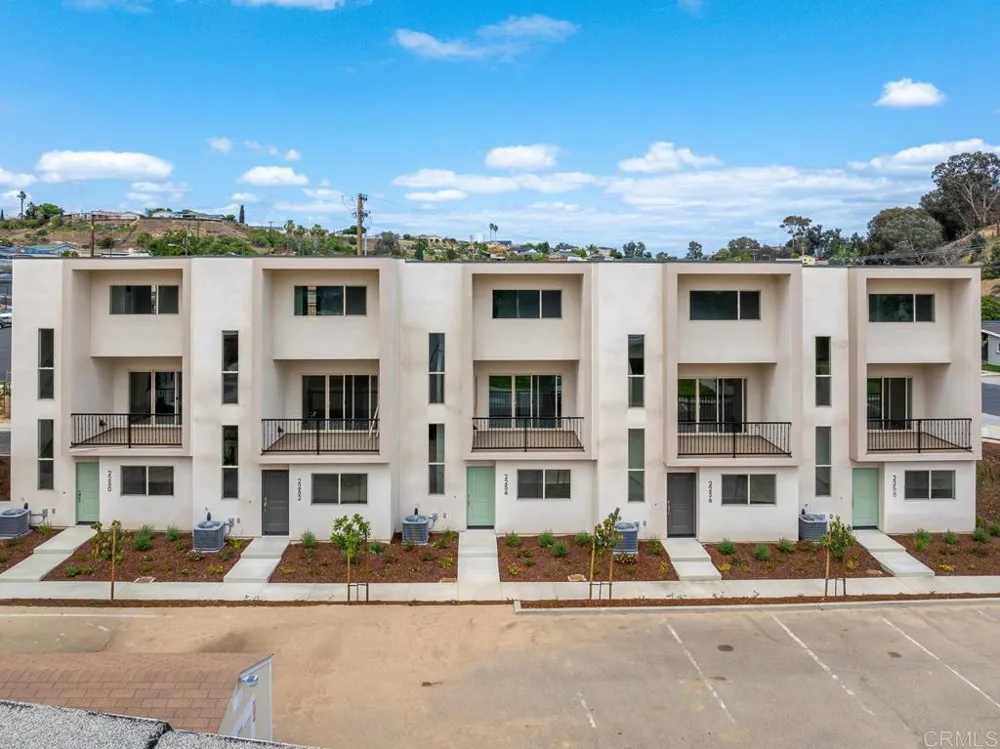 2244 Calle Chanate Paradise Hills, CA 92139
