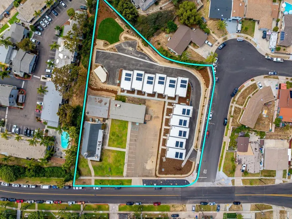 2244 Calle Chanate Paradise Hills, CA 92139