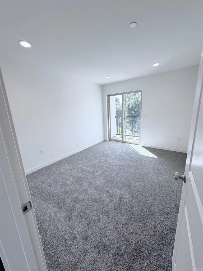 2244 Calle Chanate Paradise Hills, CA 92139