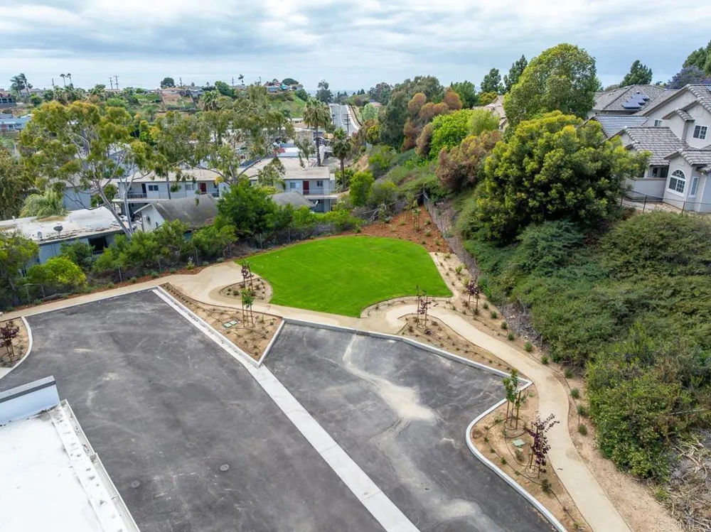 2244 Calle Chanate Paradise Hills, CA 92139