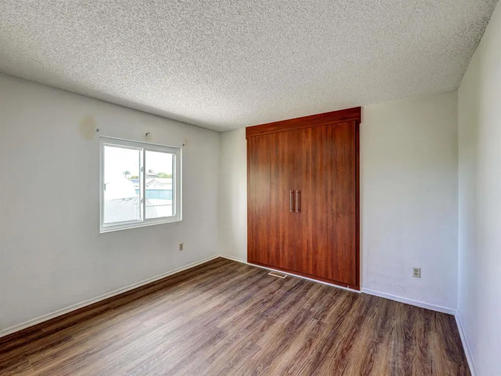 1164 Via Santa Paulo Vista, CA 92081