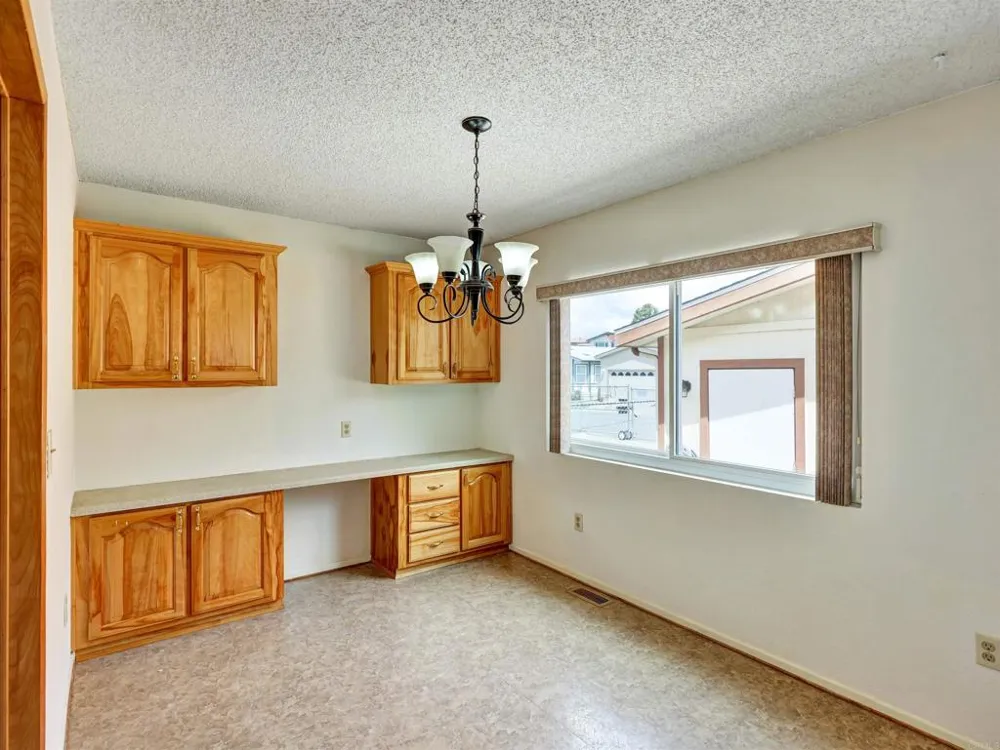 1164 Via Santa Paulo Vista, CA 92081