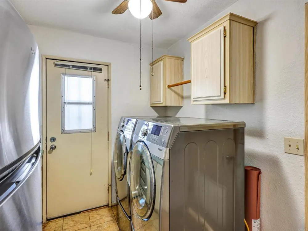 1164 Via Santa Paulo Vista, CA 92081