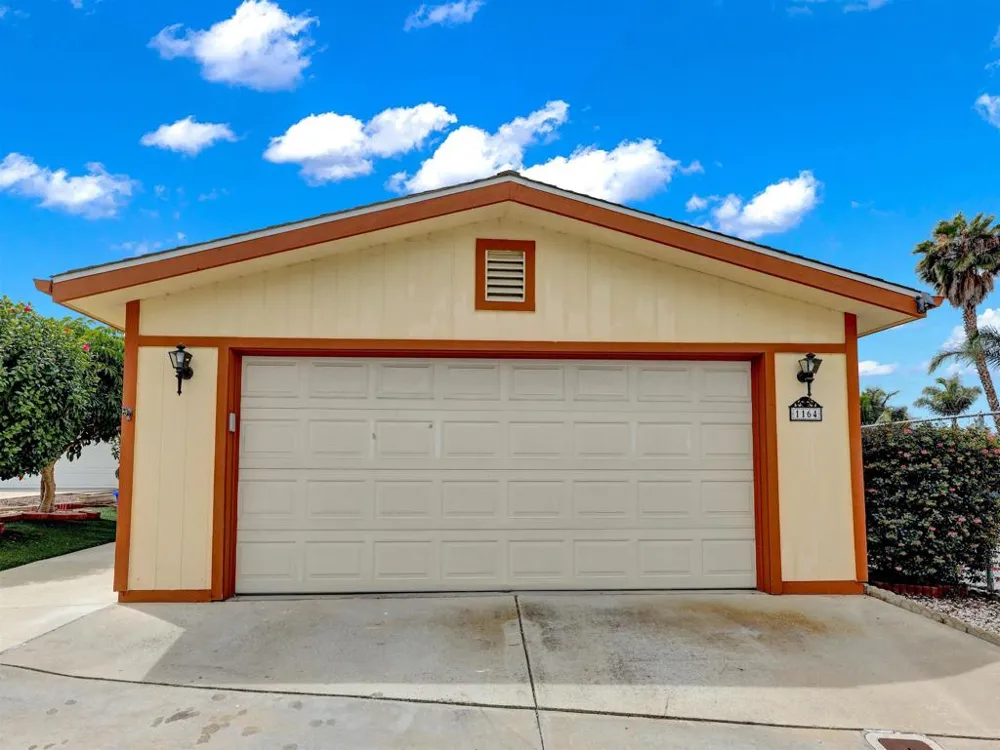 1164 Via Santa Paulo Vista, CA 92081