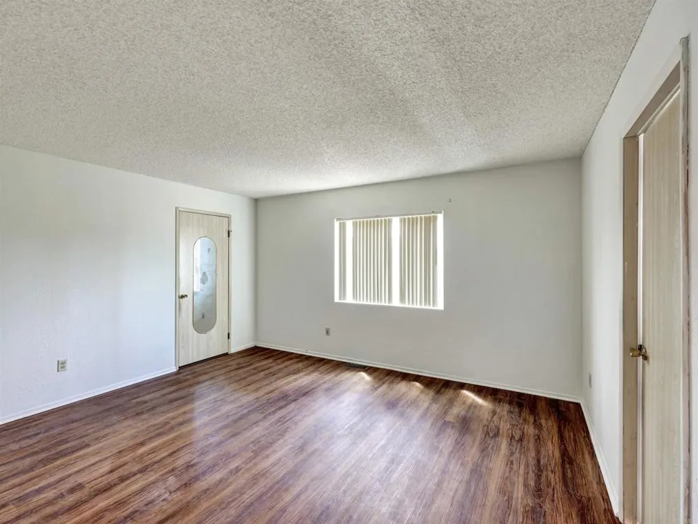 1164 Via Santa Paulo Vista, CA 92081