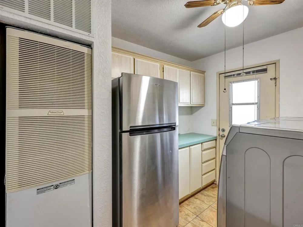 1164 Via Santa Paulo Vista, CA 92081