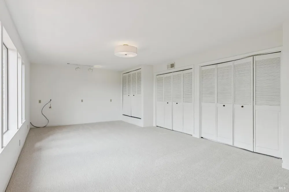 99 Glenside Way San Rafael, CA 94903