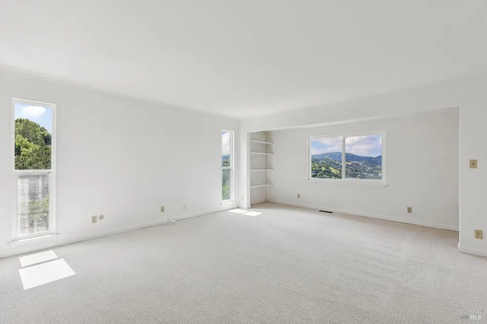 99 Glenside Way San Rafael, CA 94903