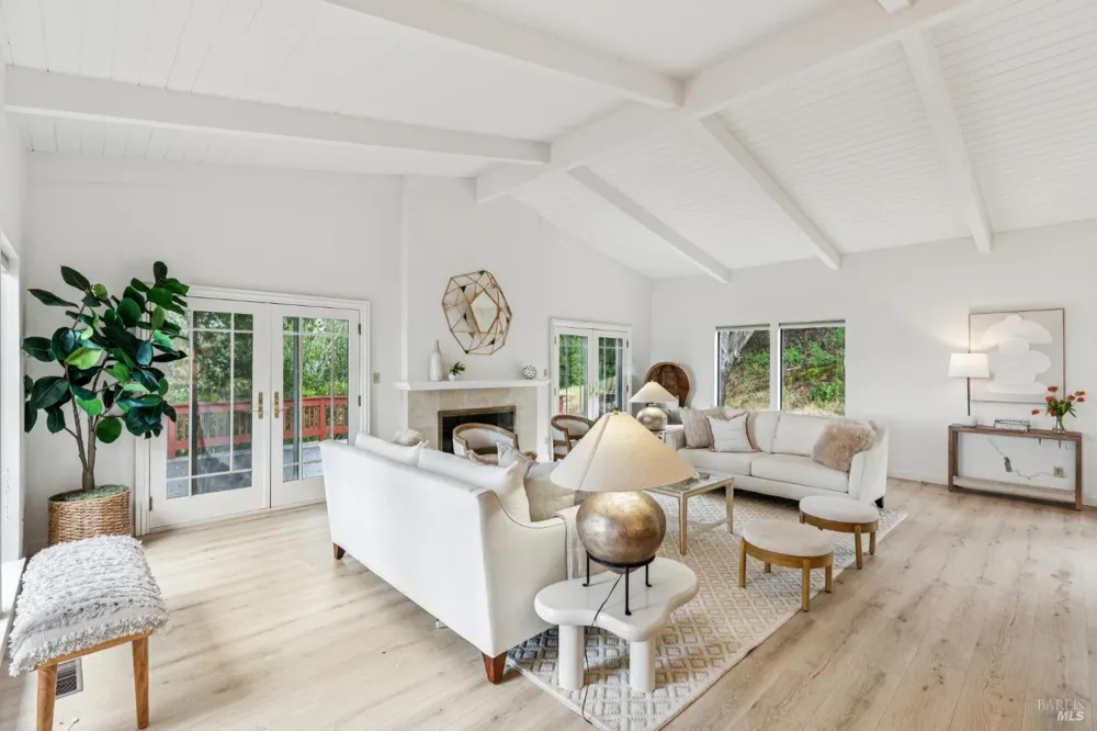 99 Glenside Way San Rafael, CA 94903