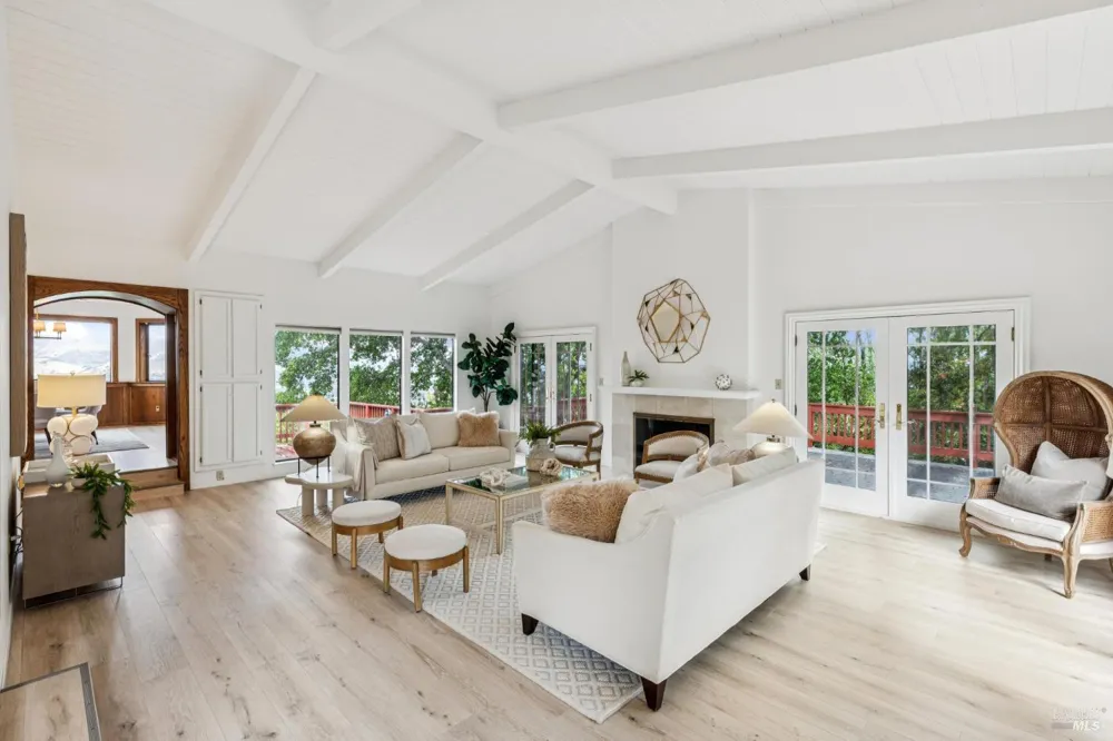 99 Glenside Way San Rafael, CA 94903
