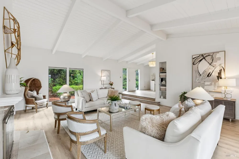 99 Glenside Way San Rafael, CA 94903