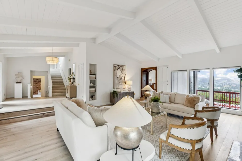 99 Glenside Way San Rafael, CA 94903
