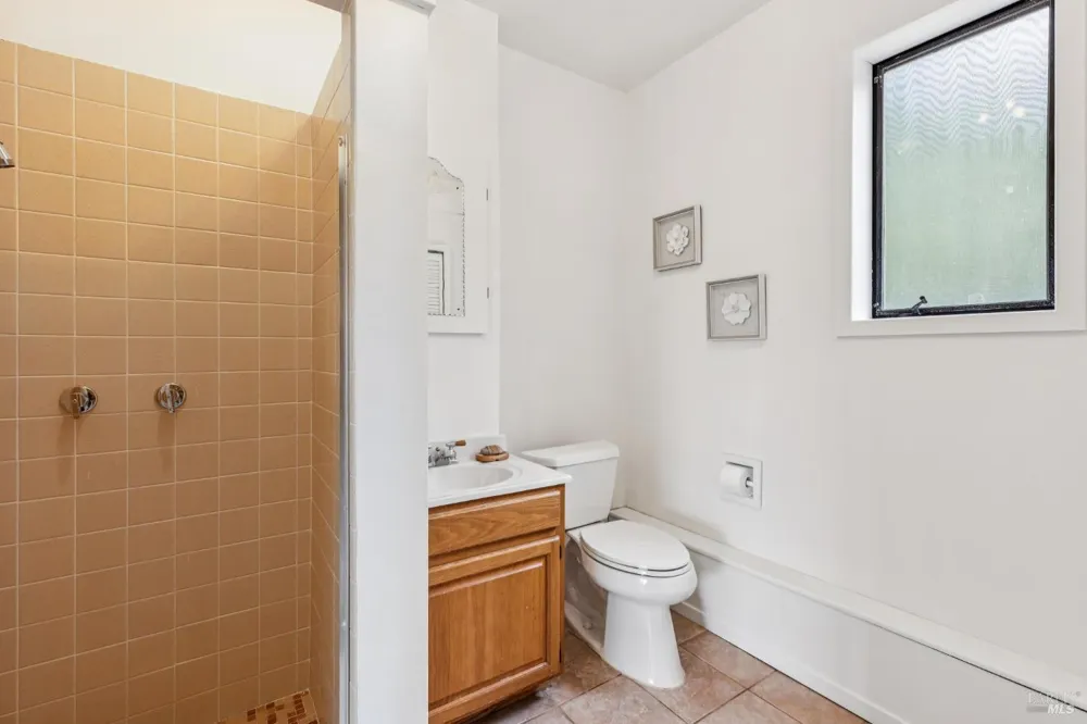 99 Glenside Way San Rafael, CA 94903