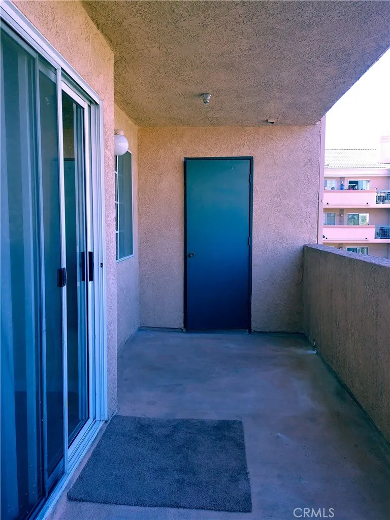 11410 Brookshire #316 Downey, CA 90241