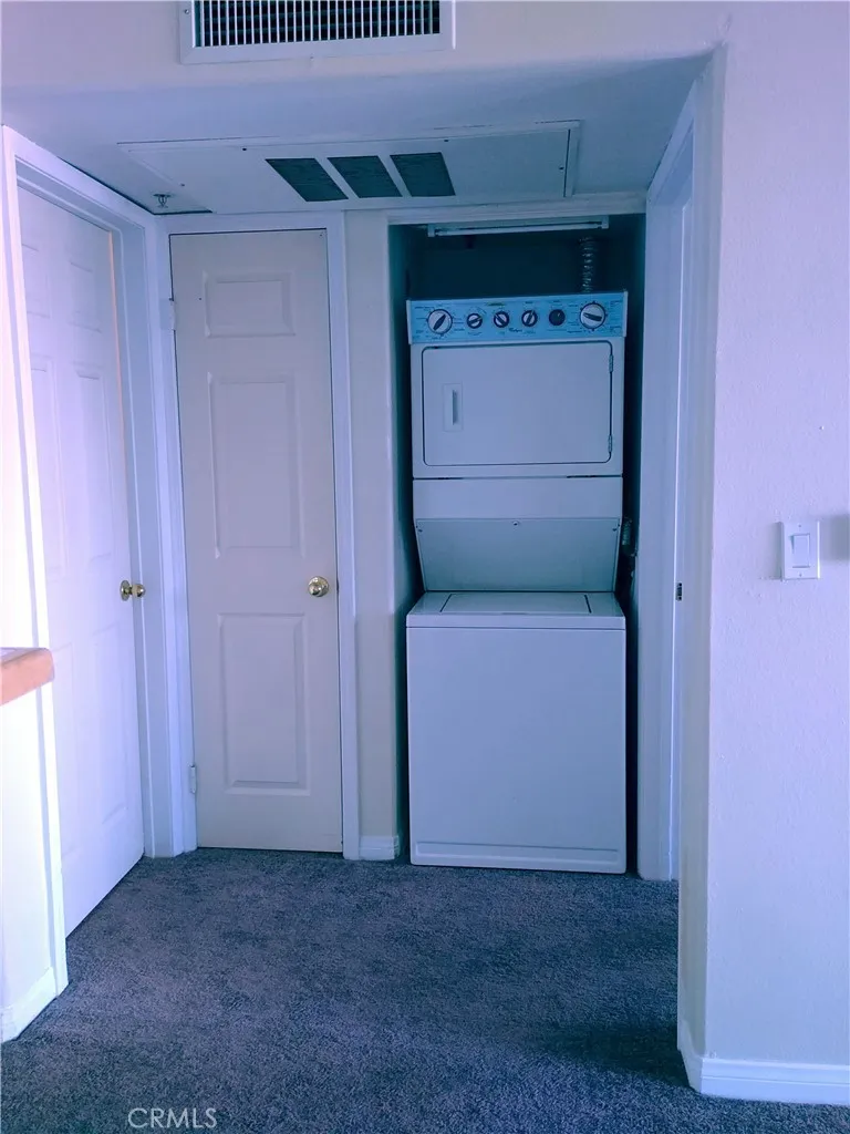 11410 Brookshire #316 Downey, CA 90241