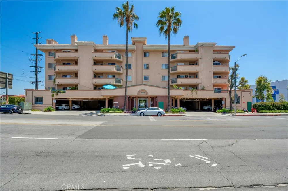 11410 Brookshire #316 Downey, CA 90241