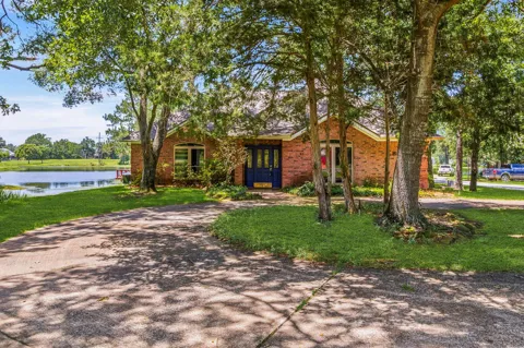 41 Bluebird Lane