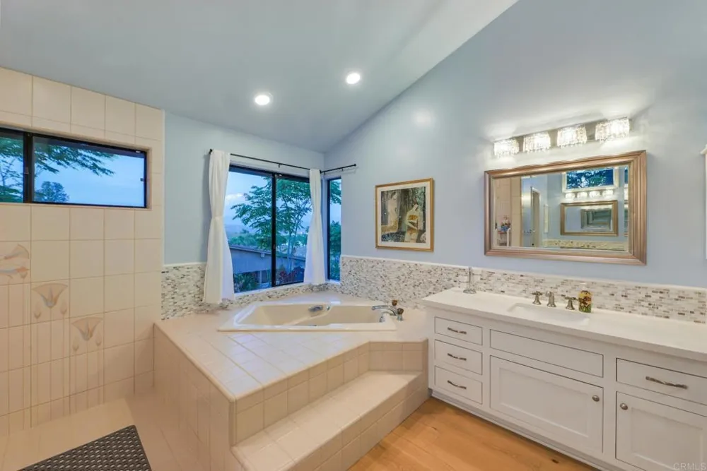 4236 Valle Del Sol Bonsall, CA 92003