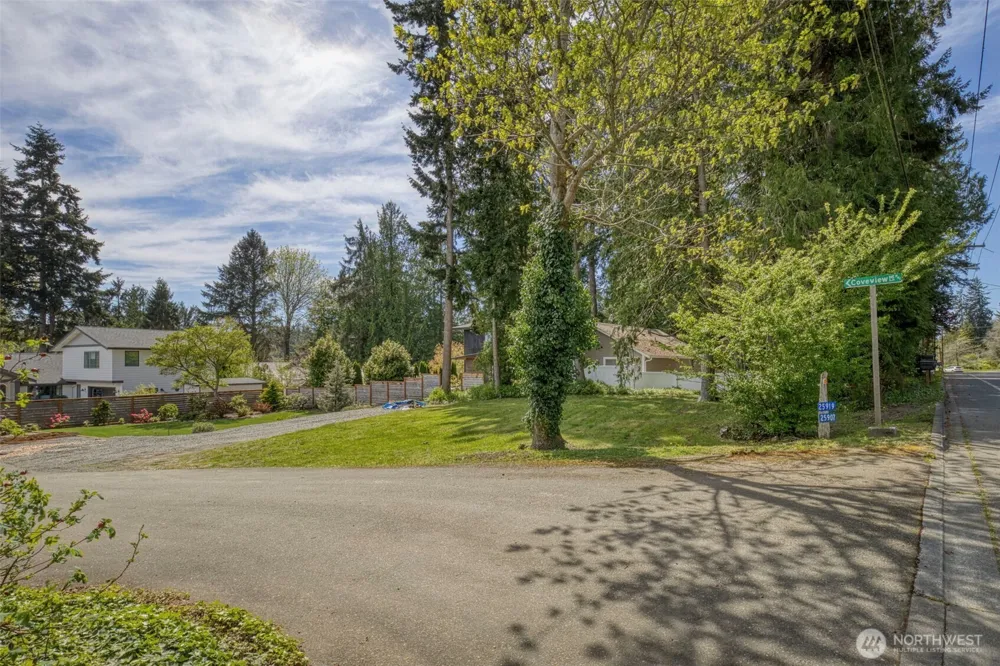 25933 Coveview Lane NE Kingston, WA 98346