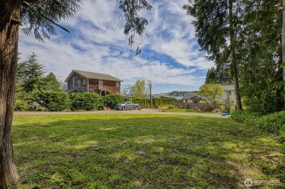 25933 Coveview Lane NE Kingston, WA 98346