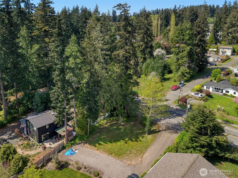 25933 Coveview Lane NE Kingston, WA 98346