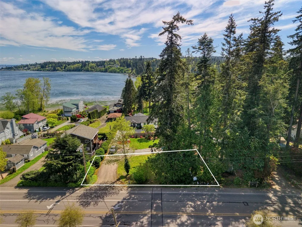 25933 Coveview Lane NE Kingston, WA 98346