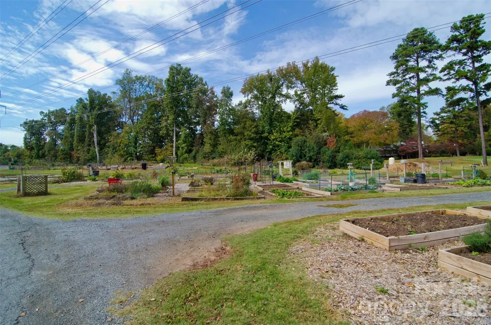 134 Pine Grove Circle Lake Wylie, SC 29710