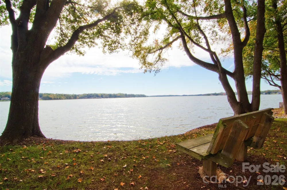 134 Pine Grove Circle Lake Wylie, SC 29710